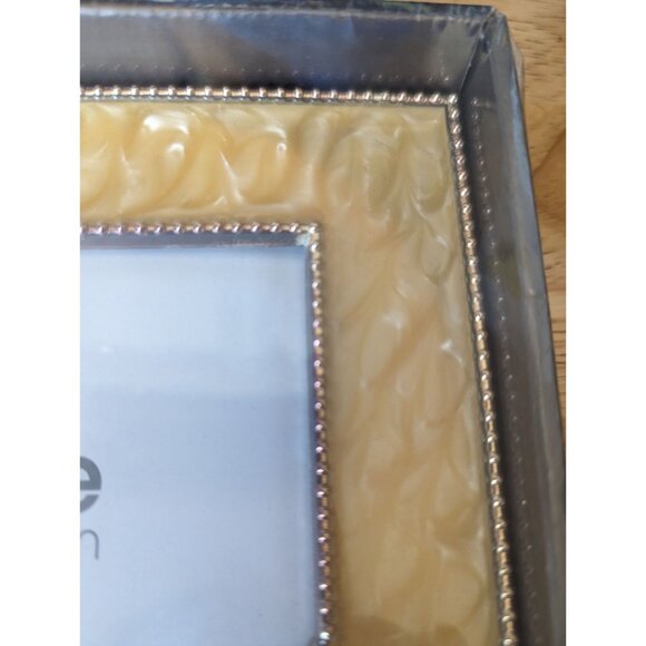 NIB Sealed JcPenny Home Collection 5x7 yellow enamel swirl pearl & gold trim ver - Picture 4 of 6
